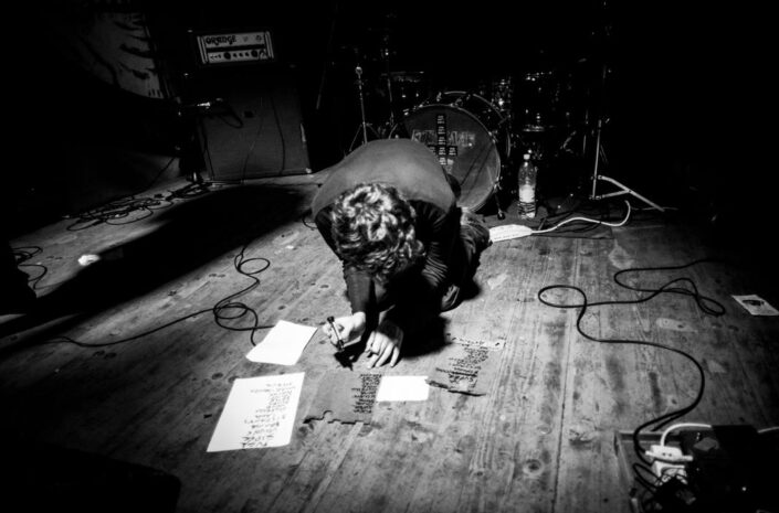 Stormo Debut New Single "Valichi, Oltre"