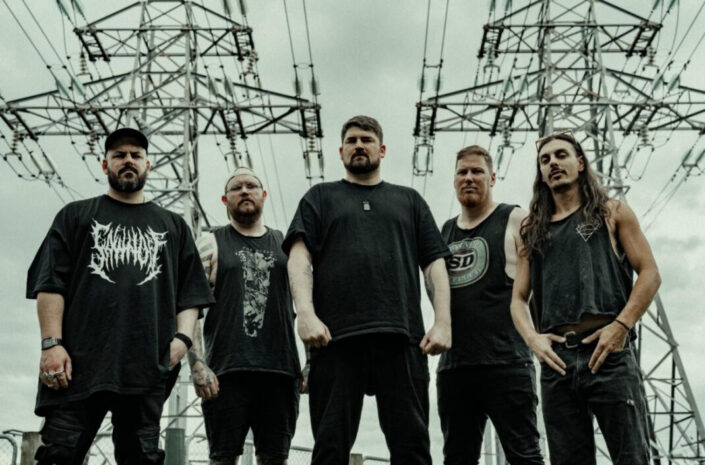 Blind Folded And Led To The Woods Premiere “Cafuné”