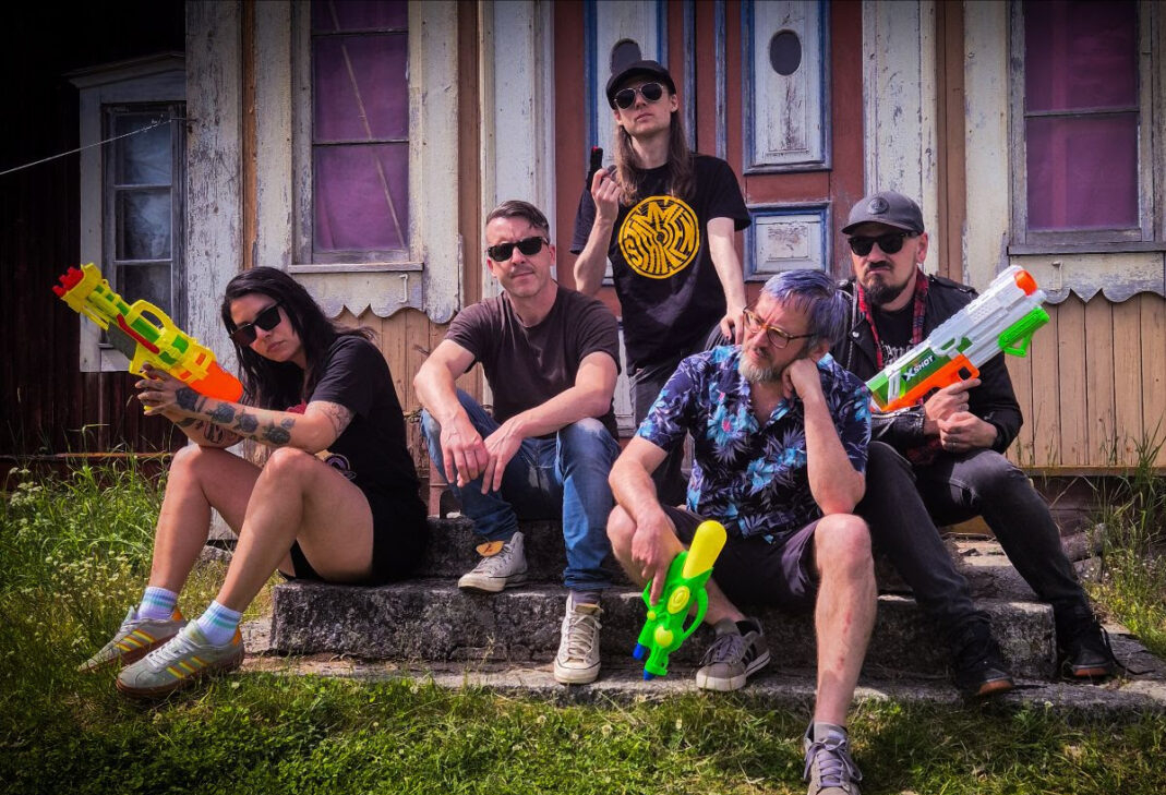 Besvärjelsen Premiere "Accelerating Hearts" Video